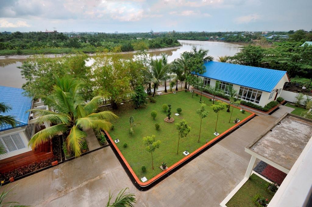 Royal Golden View Hotel Yangon Exterior foto