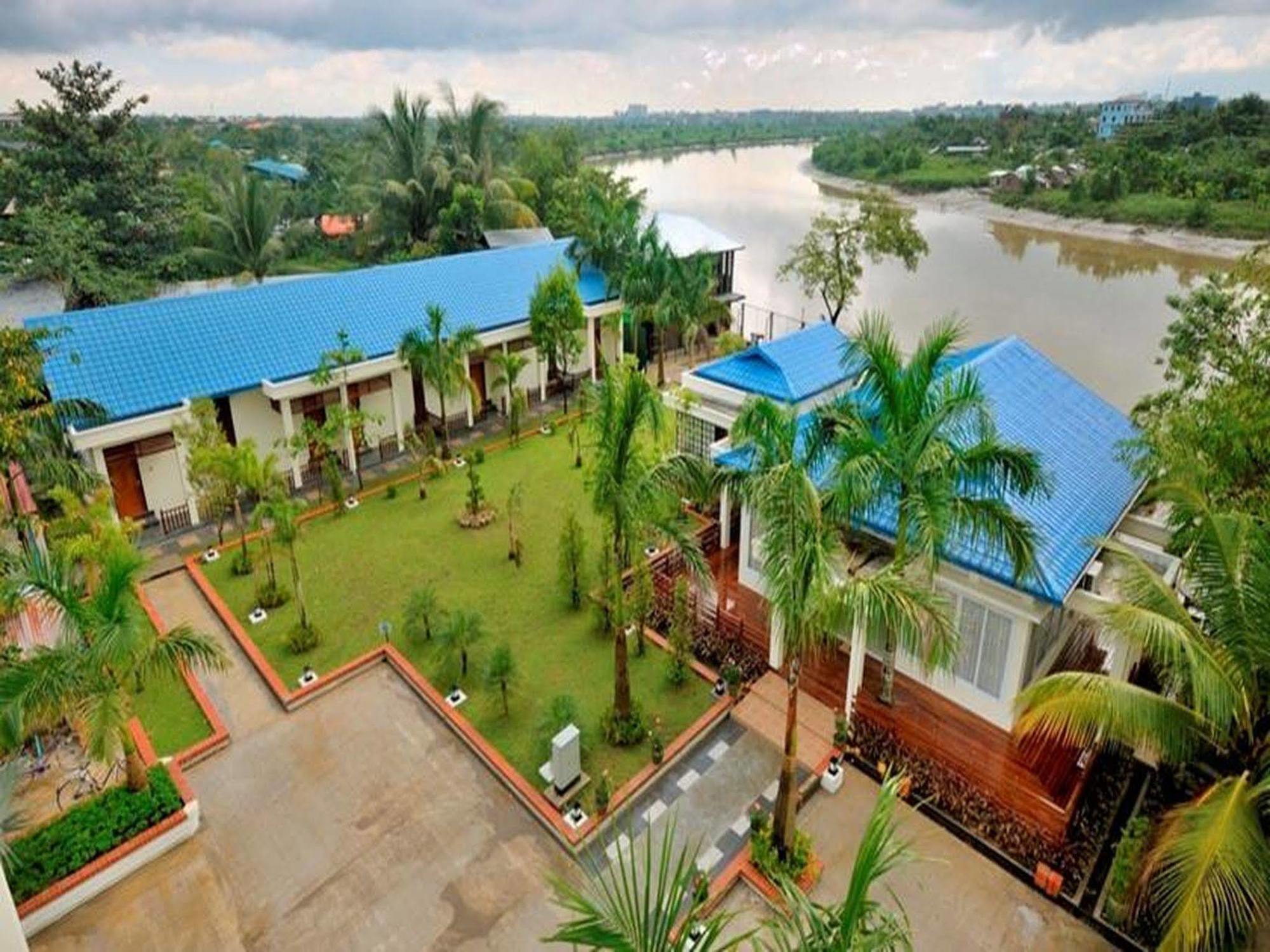 Royal Golden View Hotel Yangon Exterior foto