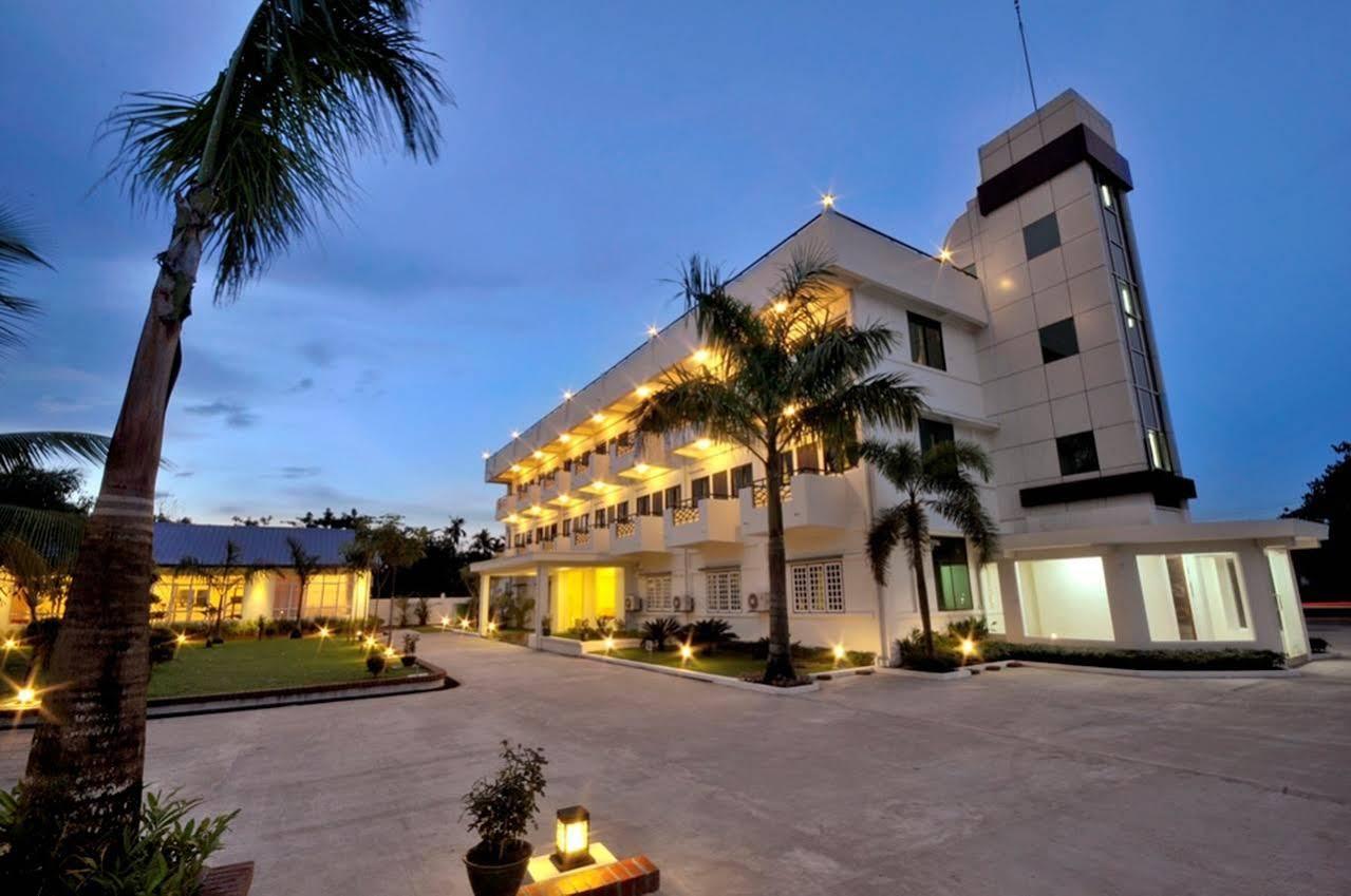 Royal Golden View Hotel Yangon Exterior foto